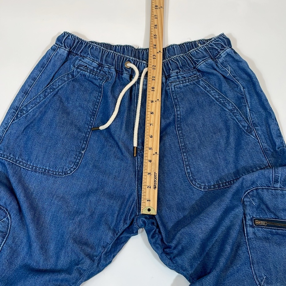 Pilcro Jeans Size L Relaxed Fit High Rise Pull On Cargo Denim EUC Worn Once - Picture 7 of 11